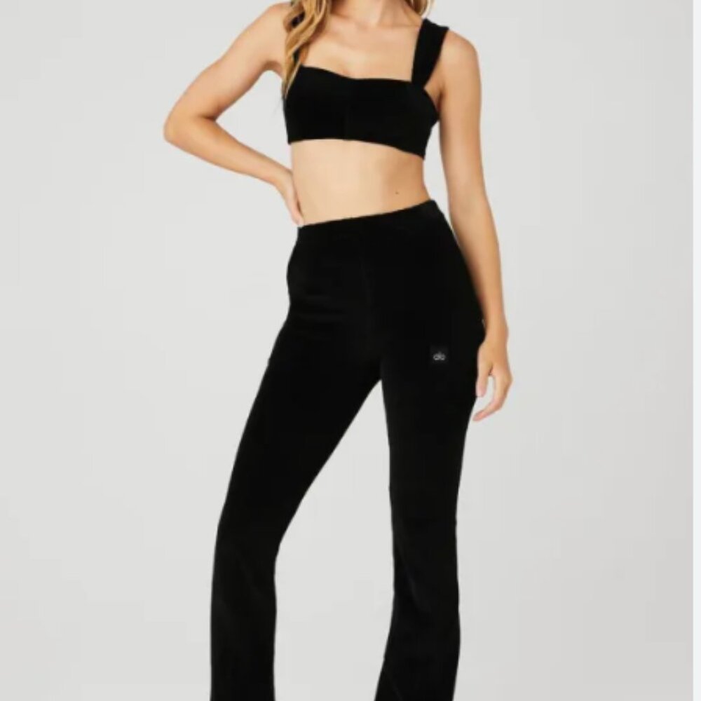 Alo Micro Corduroy High-Waist Winter Break Flare Pant; Size Medium; Black